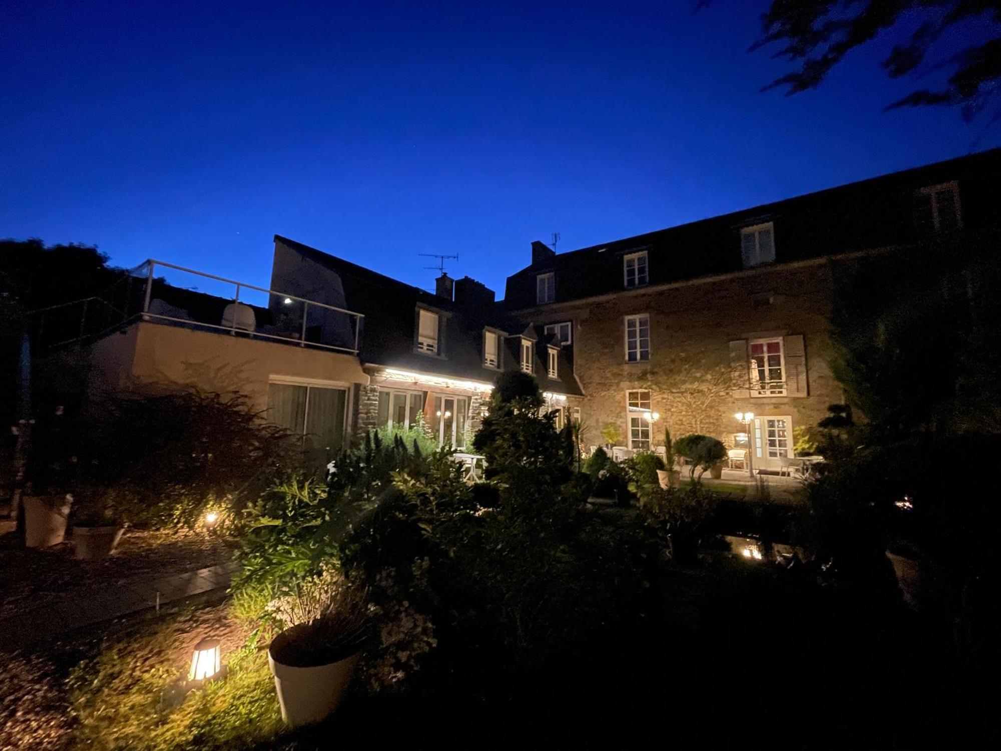 Hotel Victor Hugo Pontorson Exteriér fotografie